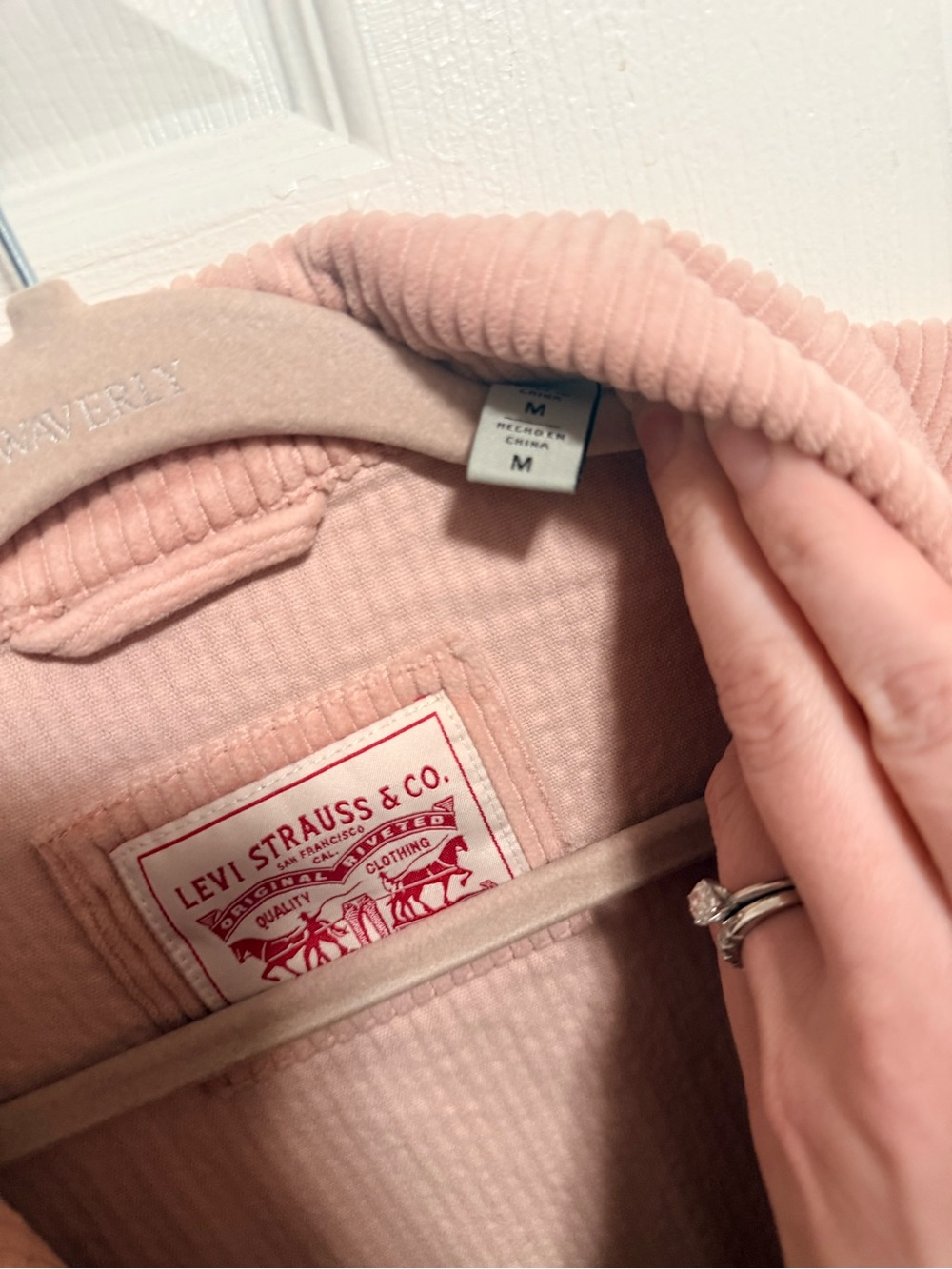 Levi's Women’s Corduroy Overshirt Jacket - Dusty Pink - Picture 2 of 3